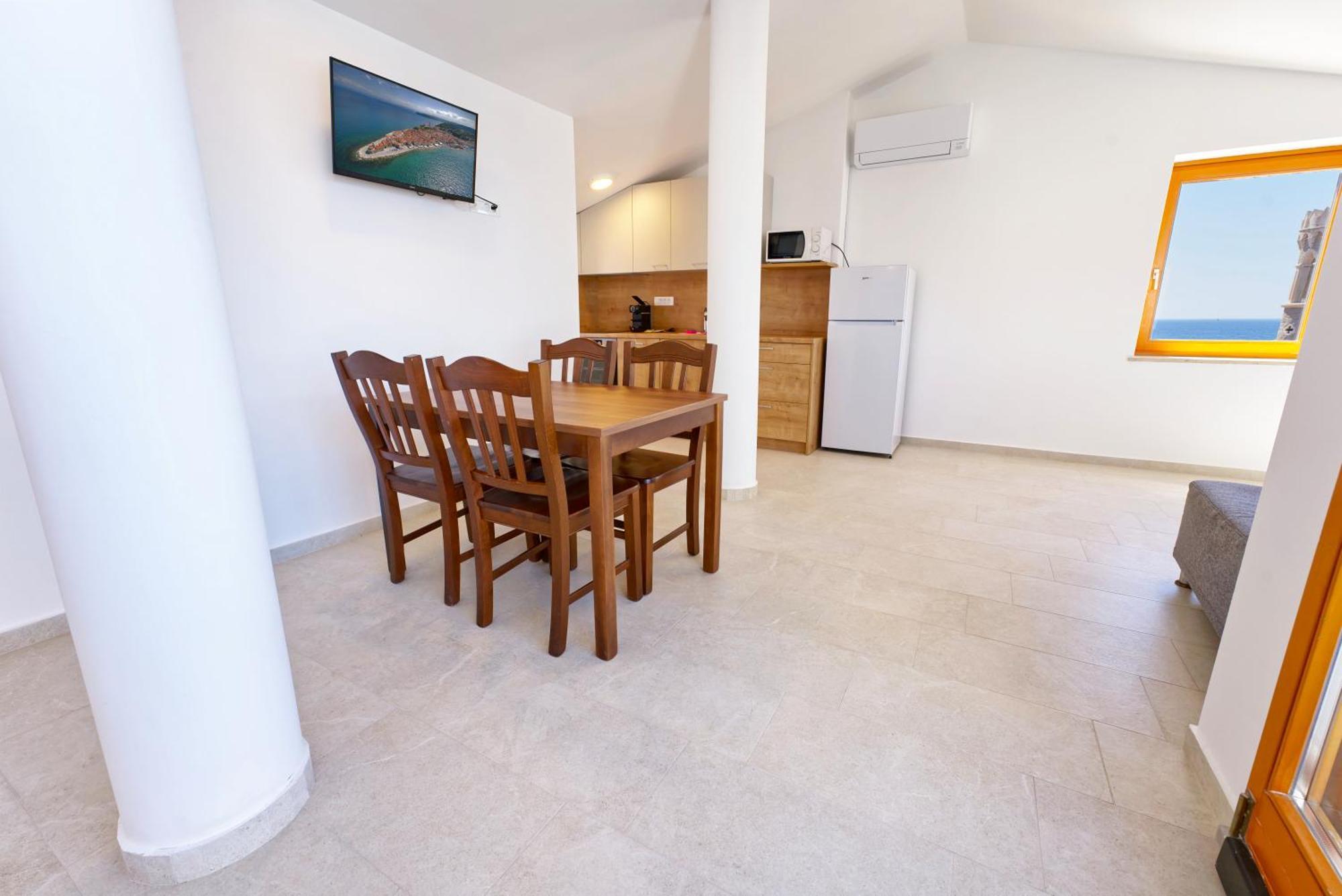 Apartments Punta ไพราน ภายนอก รูปภาพ