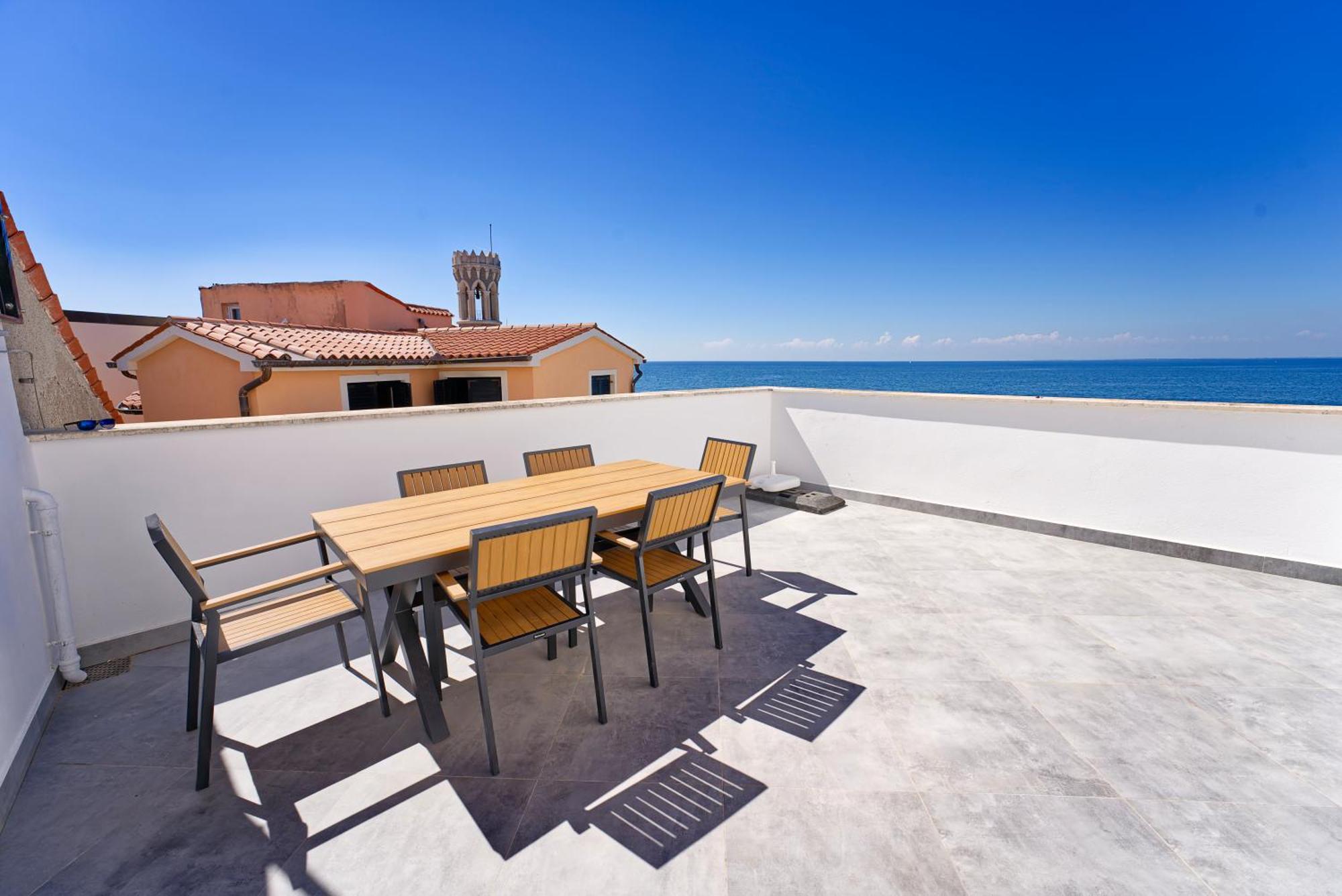 Apartments Punta ไพราน ภายนอก รูปภาพ