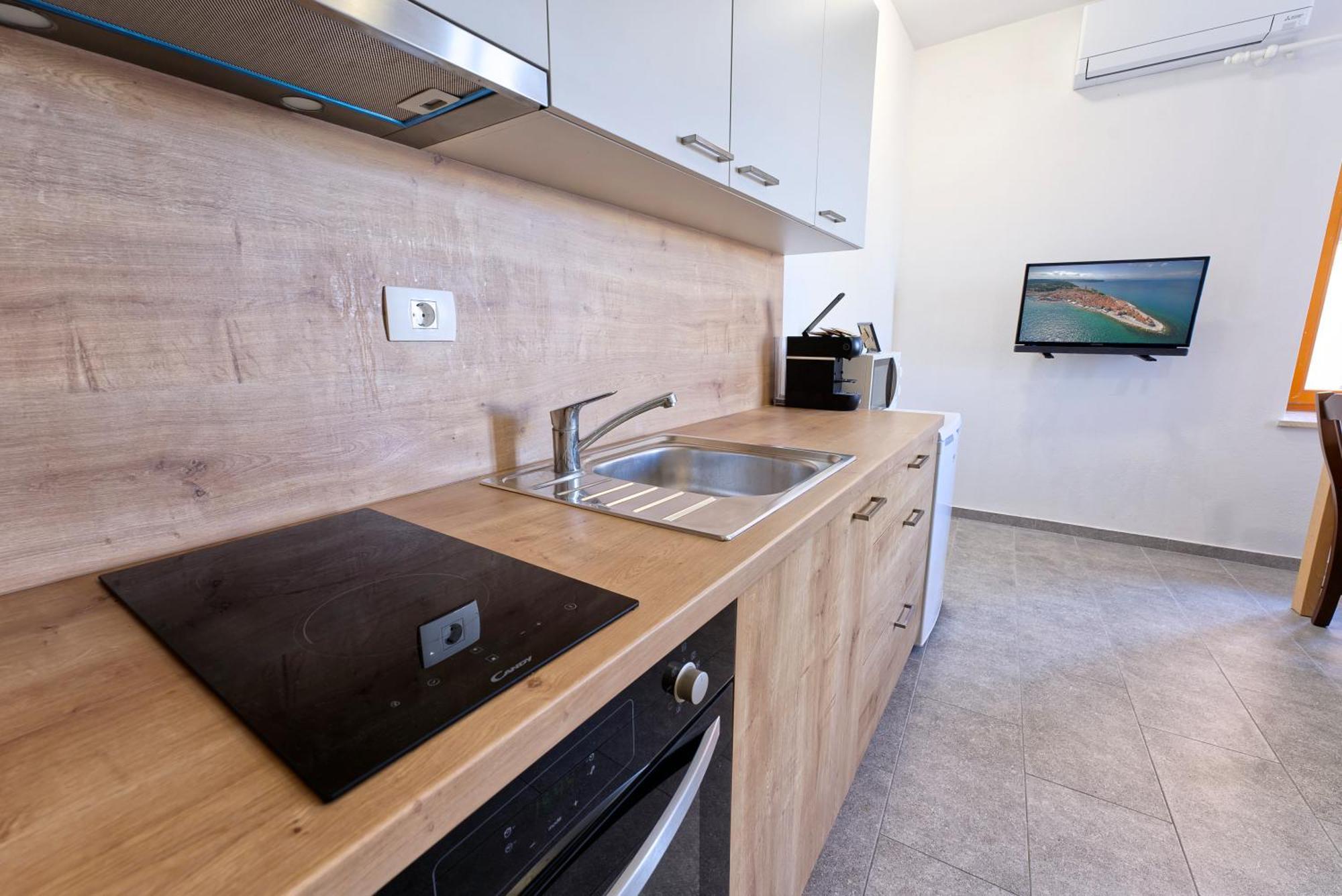 Apartments Punta ไพราน ภายนอก รูปภาพ